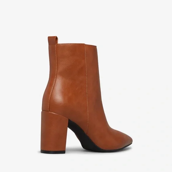 EUC Faux-suede pointed-toe heeled booties - Picture 4 of 6